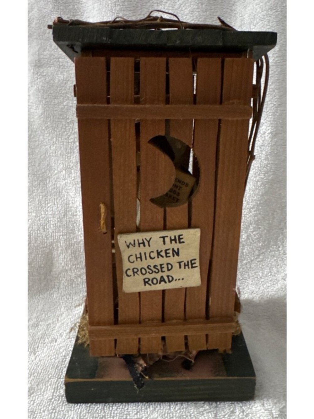 Rustic Wooden Chicken Outhouse Figurine With Folk Art Chicken Inside 7" Tall